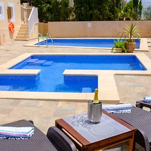  Villa Castell Des Paradis